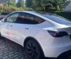 Tesla model Y - 3
